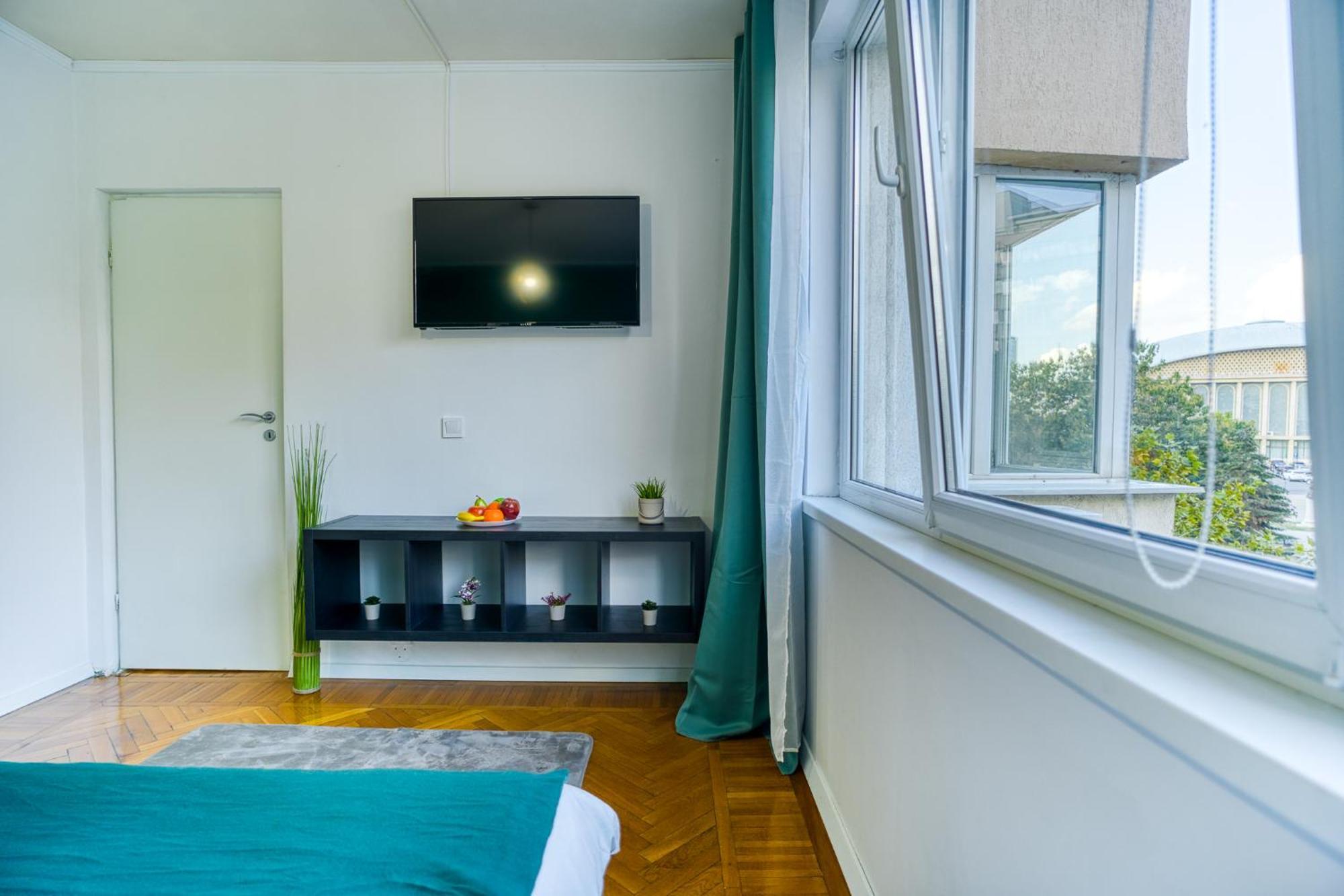 Hacienda Royal Palace - Central Designer Apartment บูคาเรสต์ ภายนอก รูปภาพ